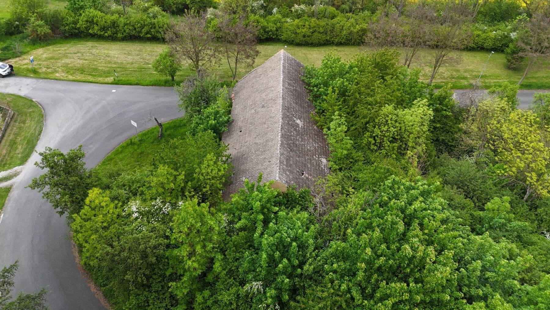 Prodej pozemku 3.001 m², Mšené-lázně, Ústecký kraj Prodej pozemku 3.001 m², Mšené-lázně, Ústecký kraj
