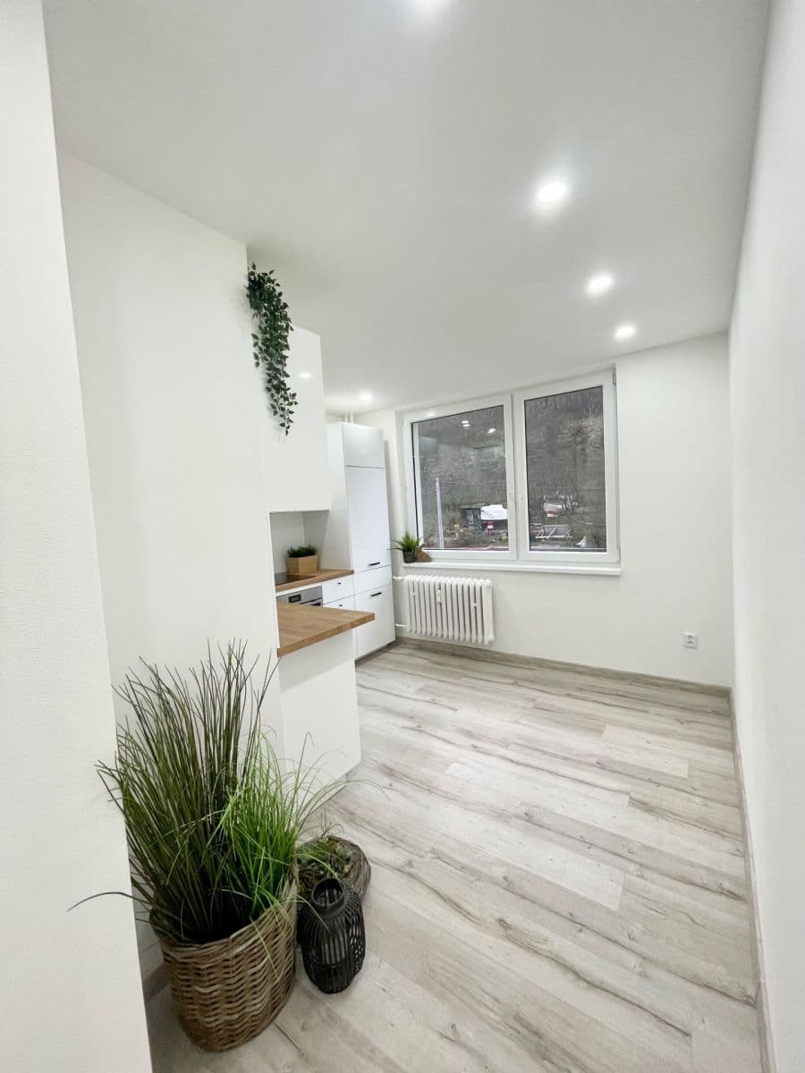 Prodej bytu 2+1 58 m², Svornosti, Vsetín, Zlínský kraj Prodej bytu 2+1 58 m², Svornosti, Vsetín, Zlínský kraj