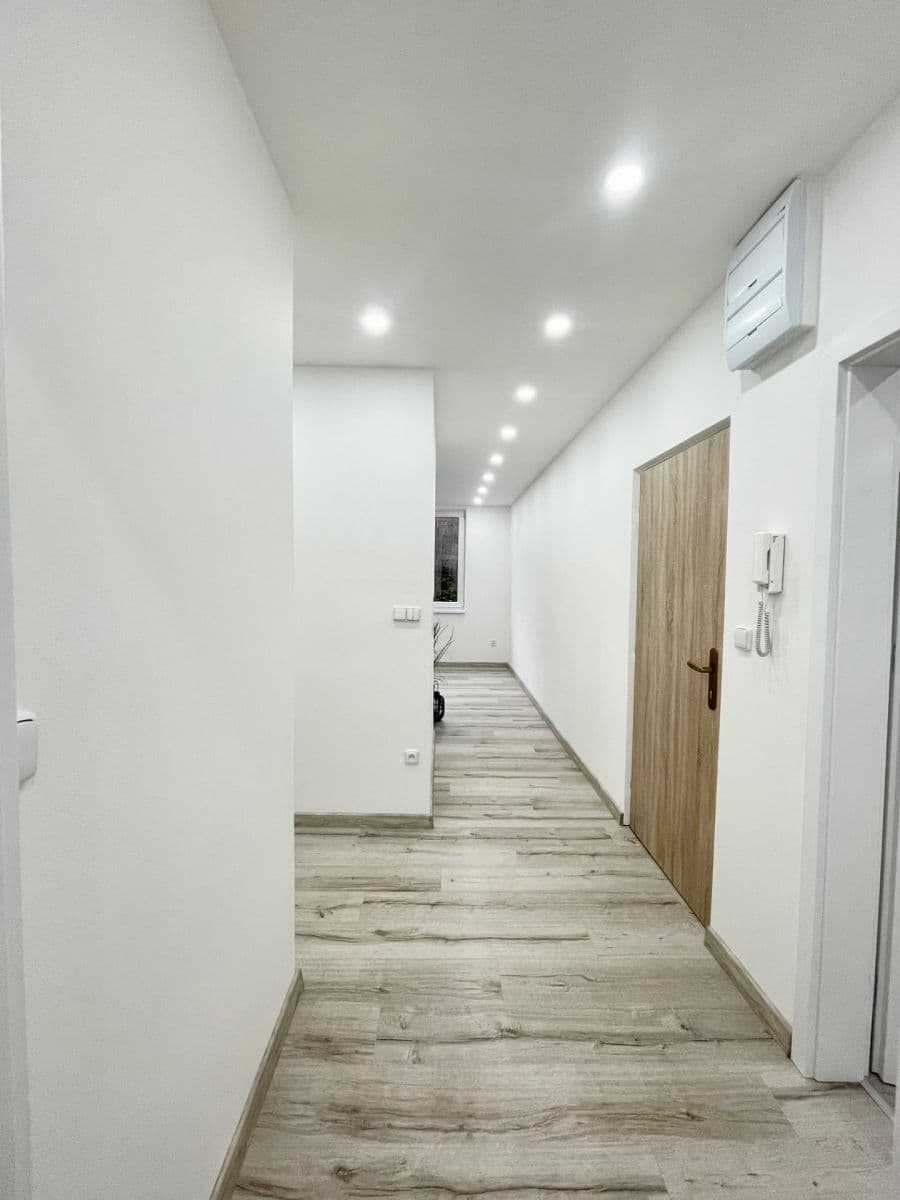 Prodej bytu 2+1 58 m², Svornosti, Vsetín, Zlínský kraj Prodej bytu 2+1 58 m², Svornosti, Vsetín, Zlínský kraj
