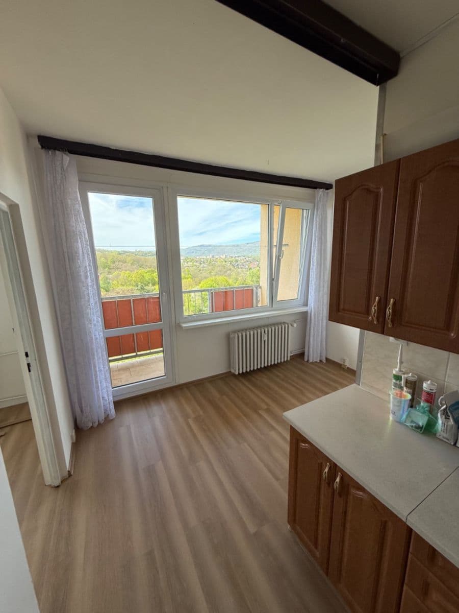 Pronájem bytu 2+1 55 m², Jana Zajíce, Ústí nad Labem, Ústecký kraj Pronájem bytu 2+1 55 m², Jana Zajíce, Ústí nad Labem, Ústecký kraj