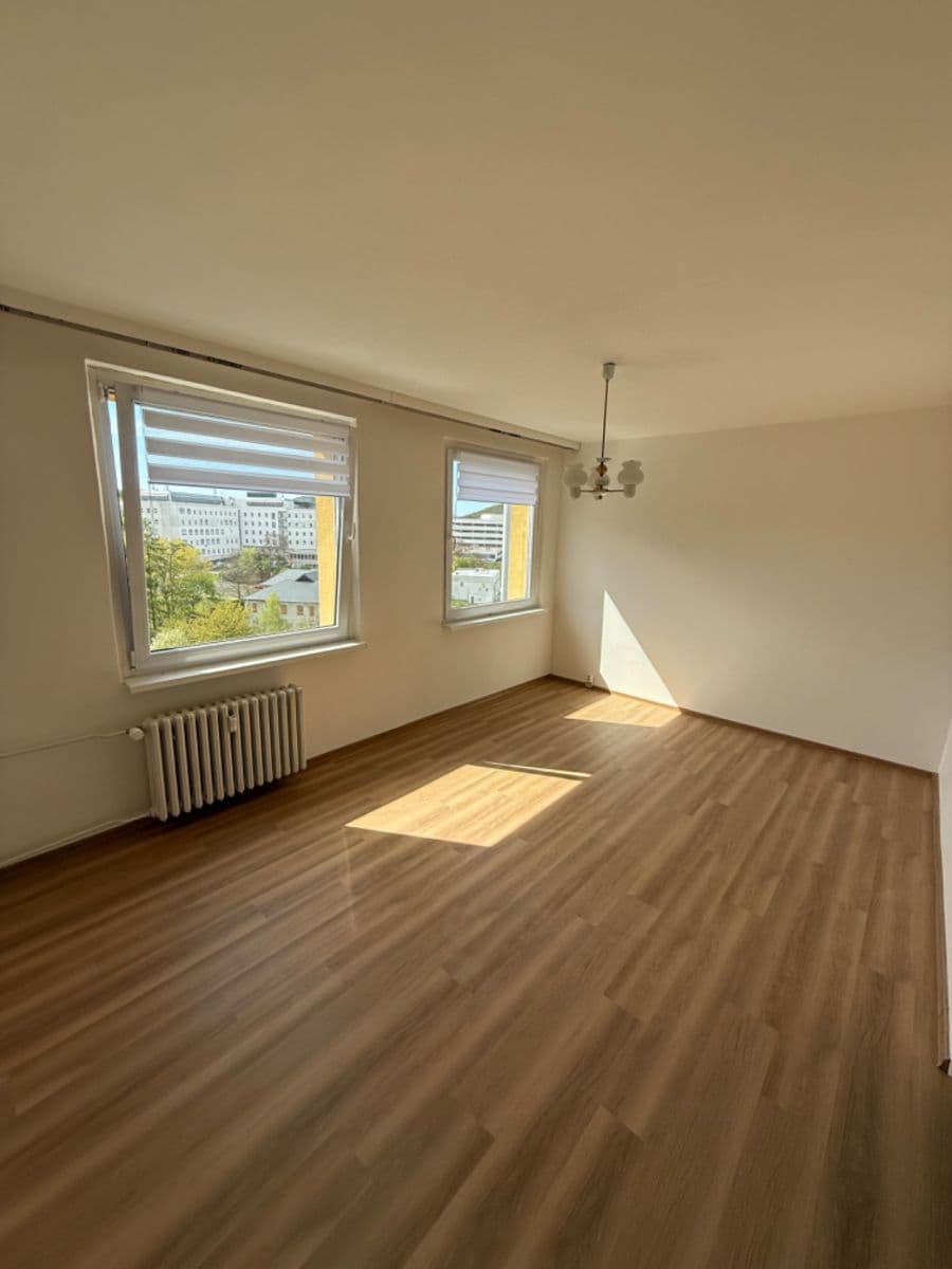 Pronájem bytu 2+1 55 m², Jana Zajíce, Ústí nad Labem, Ústecký kraj Pronájem bytu 2+1 55 m², Jana Zajíce, Ústí nad Labem, Ústecký kraj
