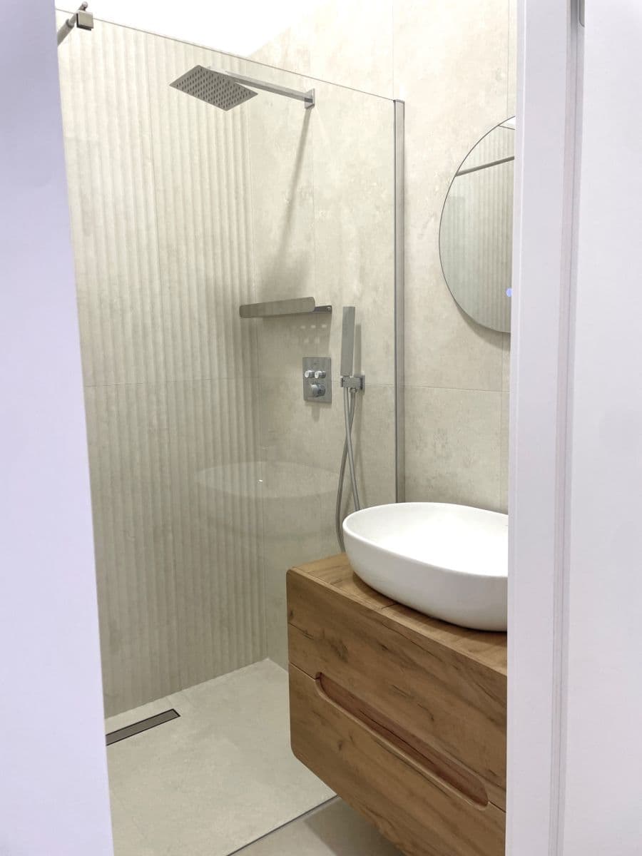 Prodej bytu 2+kk 50 m², Na dolinách, Praha, Praha Prodej bytu 2+kk 50 m², Na dolinách, Praha, Praha