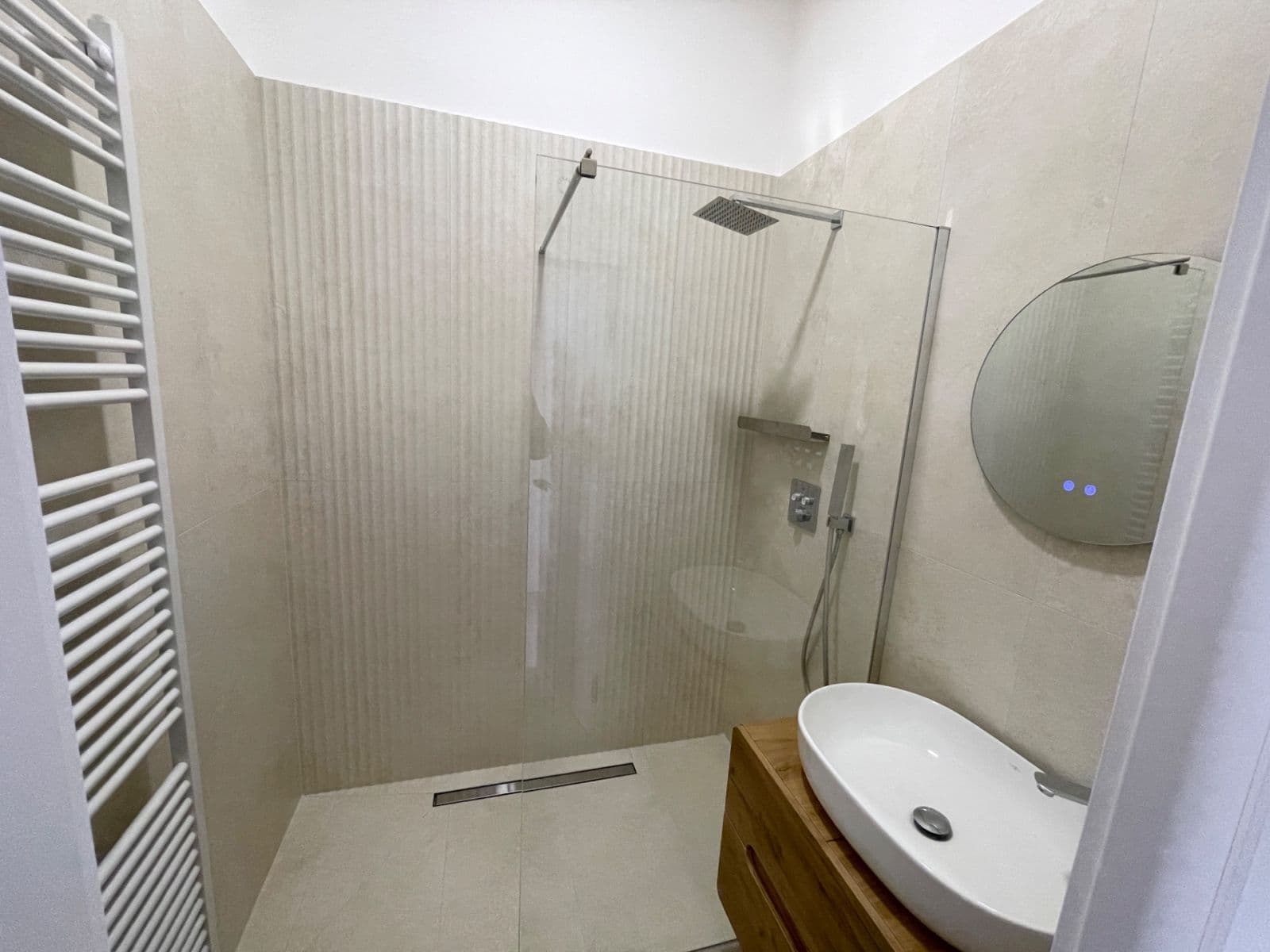 Prodej bytu 2+kk 50 m², Na dolinách, Praha, Praha Prodej bytu 2+kk 50 m², Na dolinách, Praha, Praha