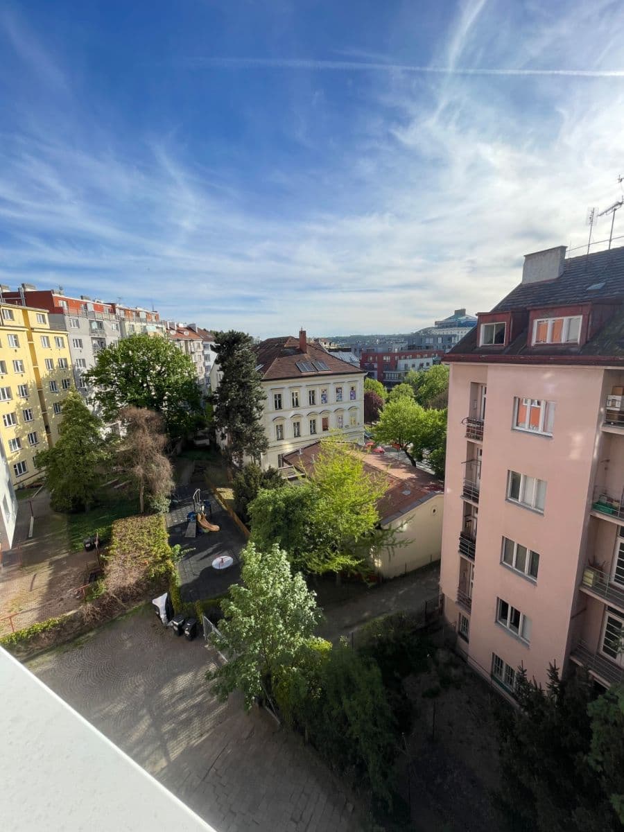 Prodej bytu 2+kk 50 m², Na dolinách, Praha, Praha Prodej bytu 2+kk 50 m², Na dolinách, Praha, Praha
