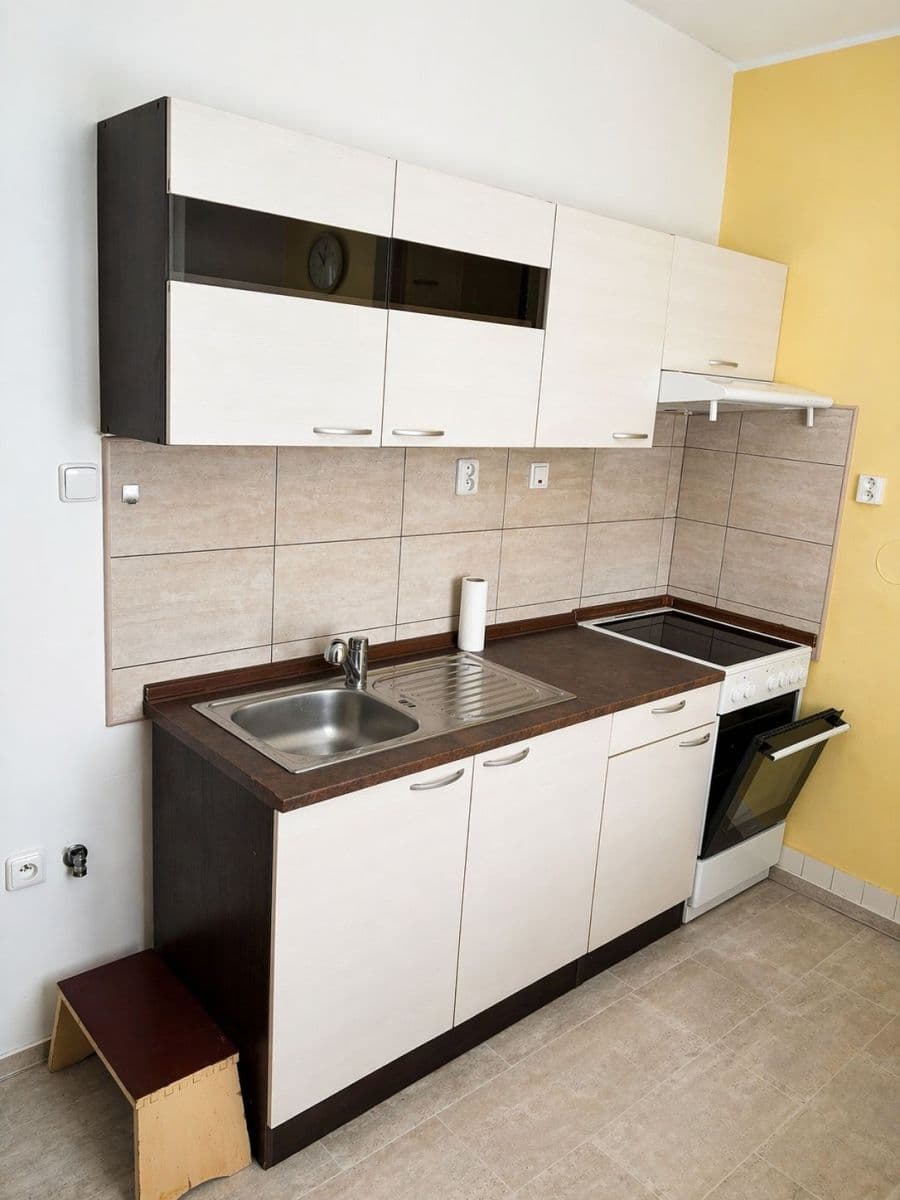 Prodej bytu 2+1 49 m², Družstevní, Týnec nad Sázavou, Středočeský kraj Prodej bytu 2+1 49 m², Družstevní, Týnec nad Sázavou, Středočeský kraj