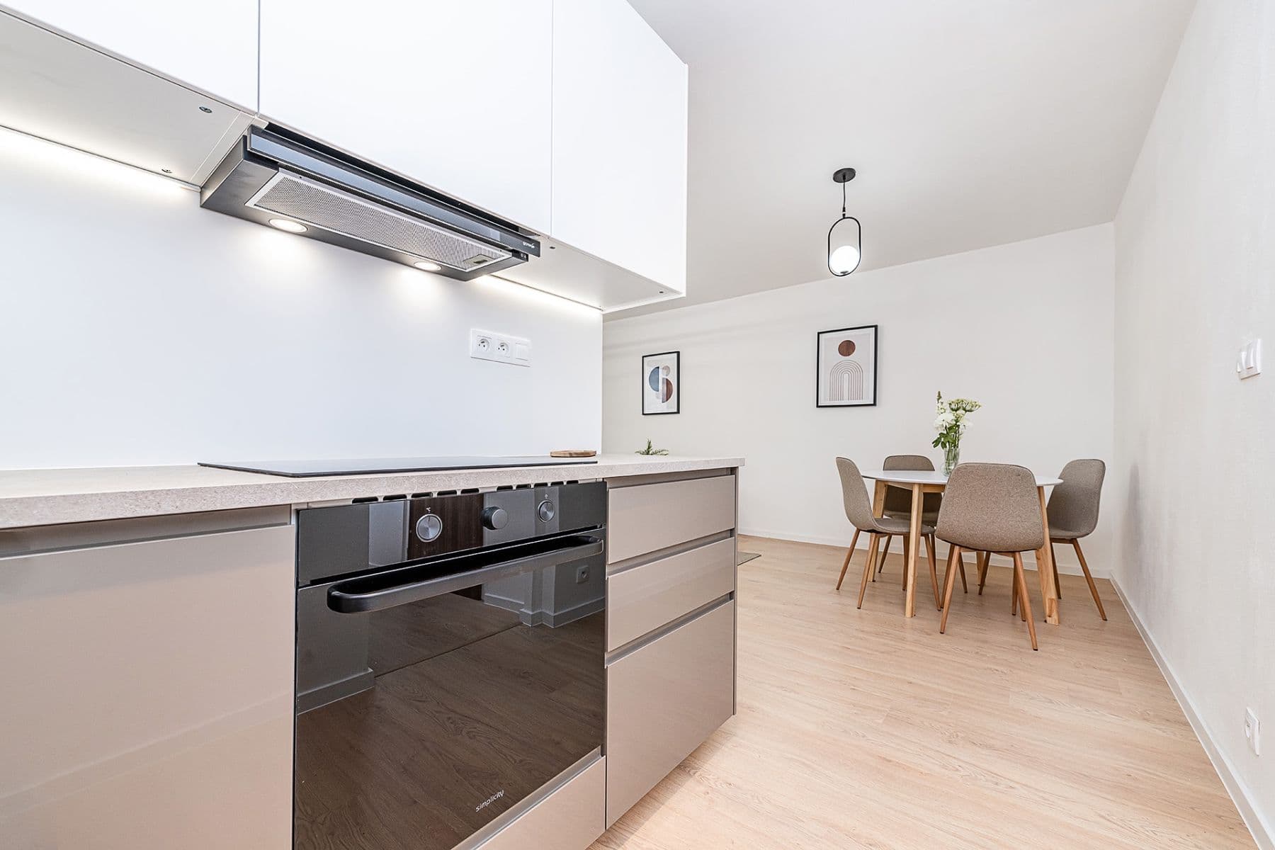 Prodej bytu 4+kk 76 m², Poznaňská, Praha, Praha Prodej bytu 4+kk 76 m², Poznaňská, Praha, Praha