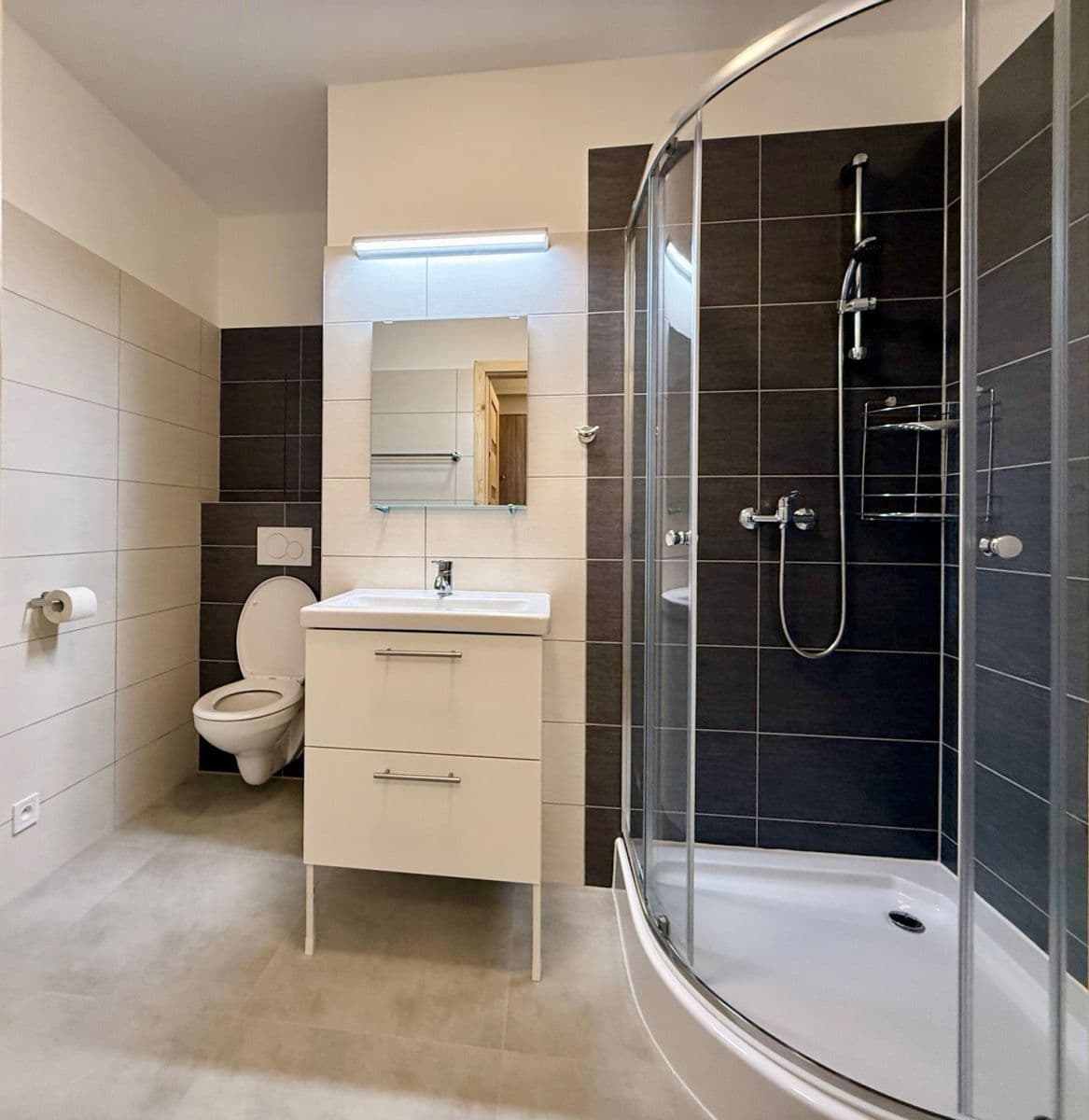 Pronájem bytu 2+kk 33 m², Holandská, Kladno, Středočeský kraj Pronájem bytu 2+kk 33 m², Holandská, Kladno, Středočeský kraj