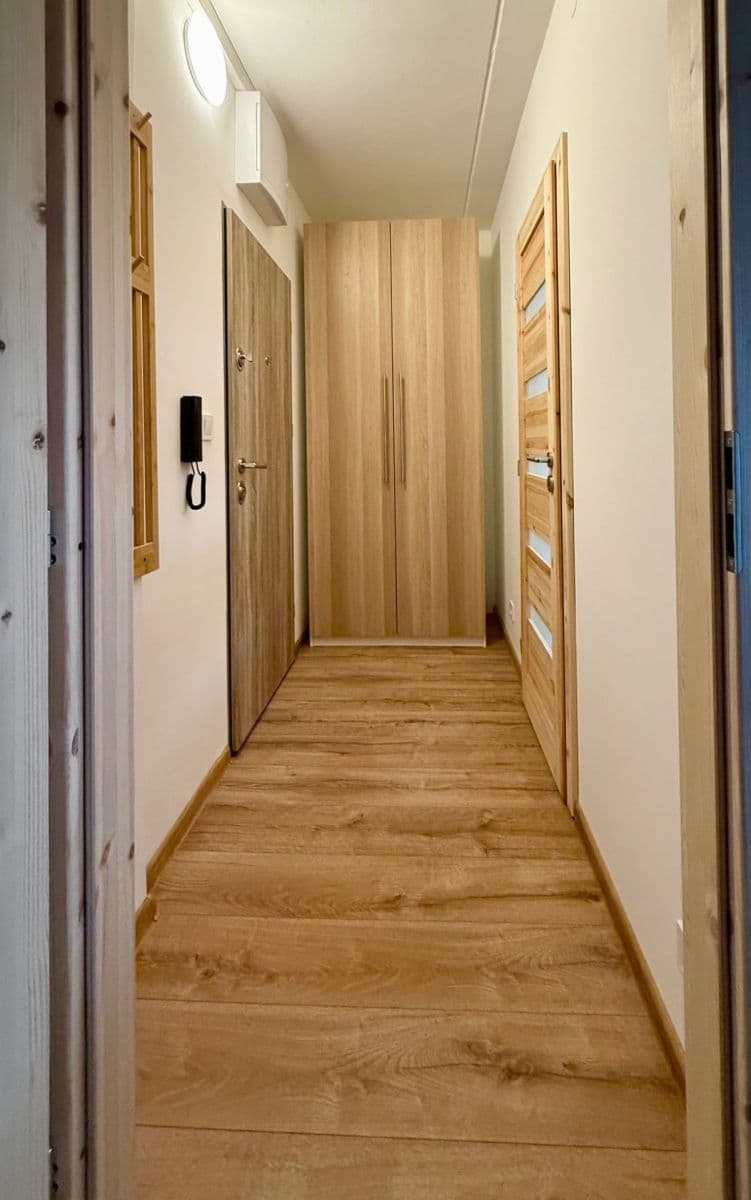Pronájem bytu 2+kk 33 m², Holandská, Kladno, Středočeský kraj Pronájem bytu 2+kk 33 m², Holandská, Kladno, Středočeský kraj