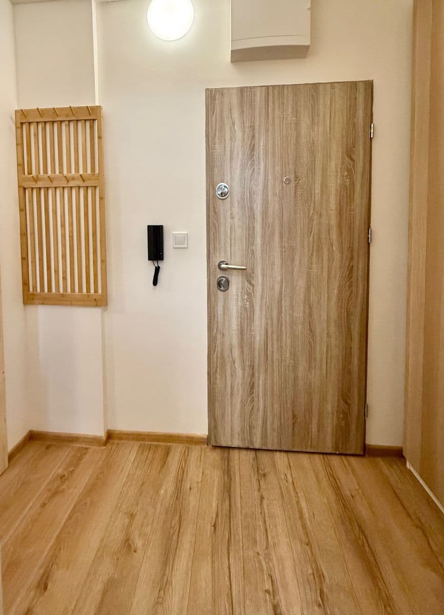 Pronájem bytu 2+kk 33 m², Holandská, Kladno, Středočeský kraj Pronájem bytu 2+kk 33 m², Holandská, Kladno, Středočeský kraj