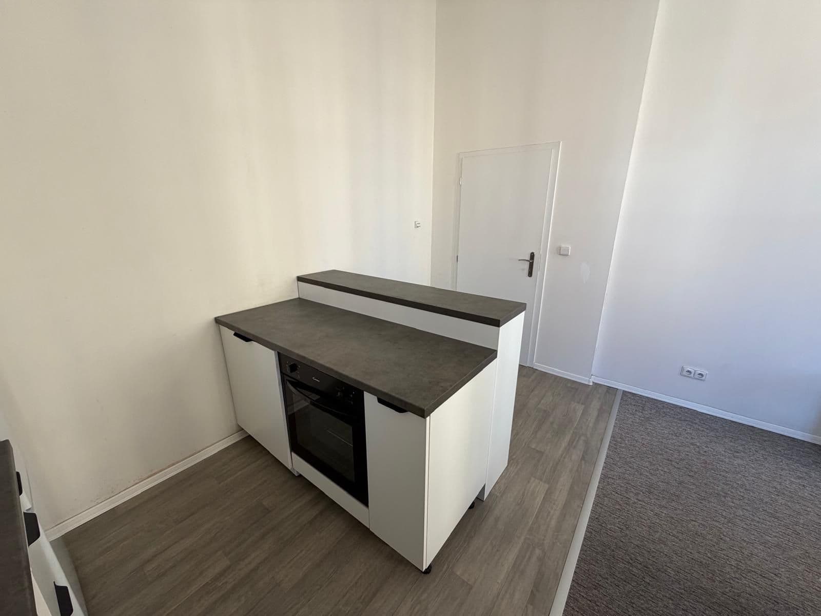 Pronájem bytu 2+kk 49 m², Sokolská, Praha, Praha Pronájem bytu 2+kk 49 m², Sokolská, Praha, Praha