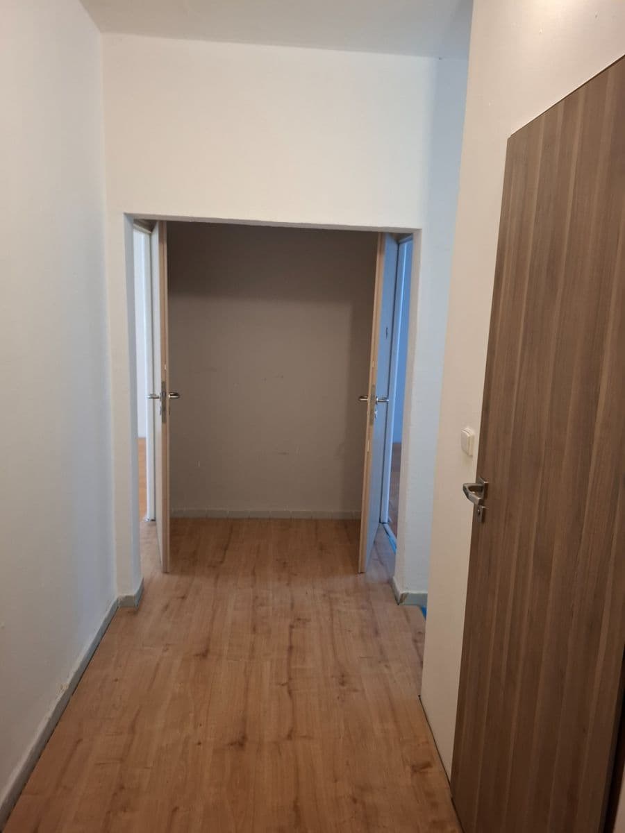 Pronájem bytu 2+1 58 m², Masarykova třída, Orlová, Moravskoslezský kraj Pronájem bytu 2+1 58 m², Masarykova třída, Orlová, Moravskoslezský kraj