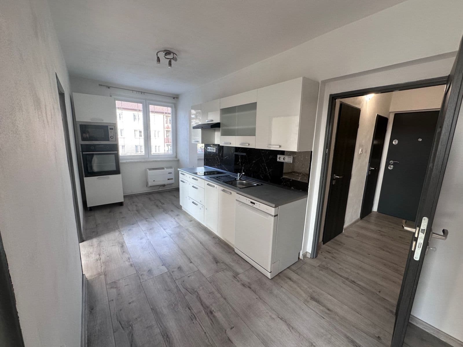 Pronájem bytu 3+1 55 m², Na Návozech, Chýnov, Jihočeský kraj Pronájem bytu 3+1 55 m², Na Návozech, Chýnov, Jihočeský kraj