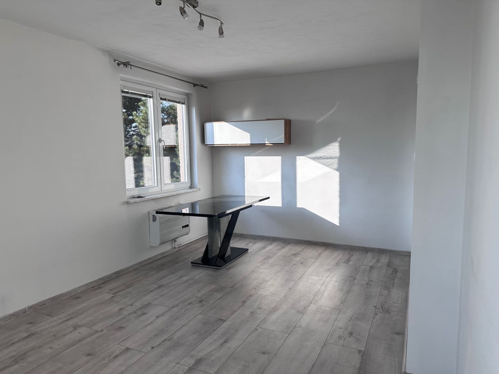 Pronájem bytu 3+1 55 m², Na Návozech, Chýnov, Jihočeský kraj Pronájem bytu 3+1 55 m², Na Návozech, Chýnov, Jihočeský kraj