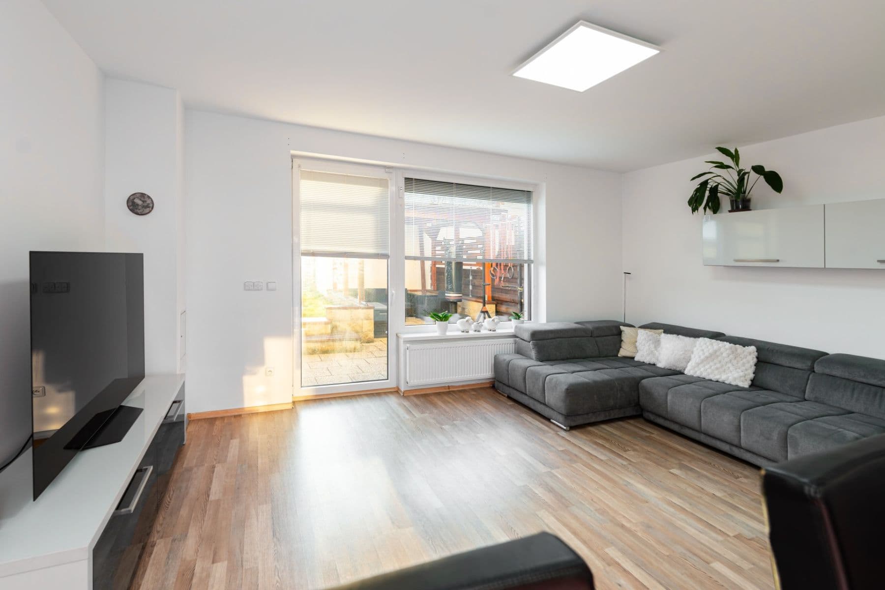 Pronájem domu 105 m², pozemek 156 m², Ořešín, Buštěhrad, Středočeský kraj Pronájem domu 105 m², pozemek 156 m², Ořešín, Buštěhrad, Středočeský kraj
