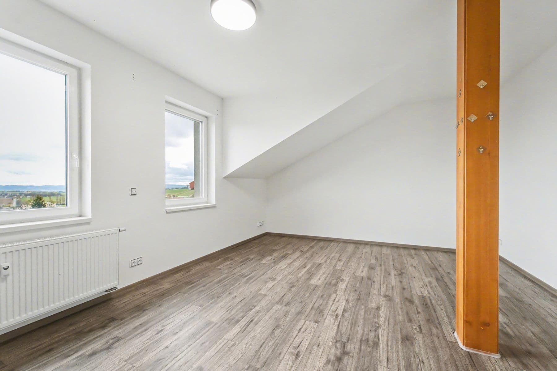 Pronájem bytu 4+1 116 m², Miličín, Středočeský kraj Pronájem bytu 4+1 116 m², Miličín, Středočeský kraj