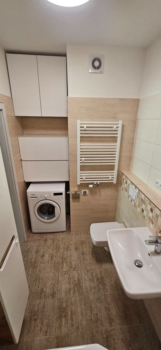 Pronájem bytu 2+kk 60 m², Emy Destinové, Jinočany, Středočeský kraj Pronájem bytu 2+kk 60 m², Emy Destinové, Jinočany, Středočeský kraj
