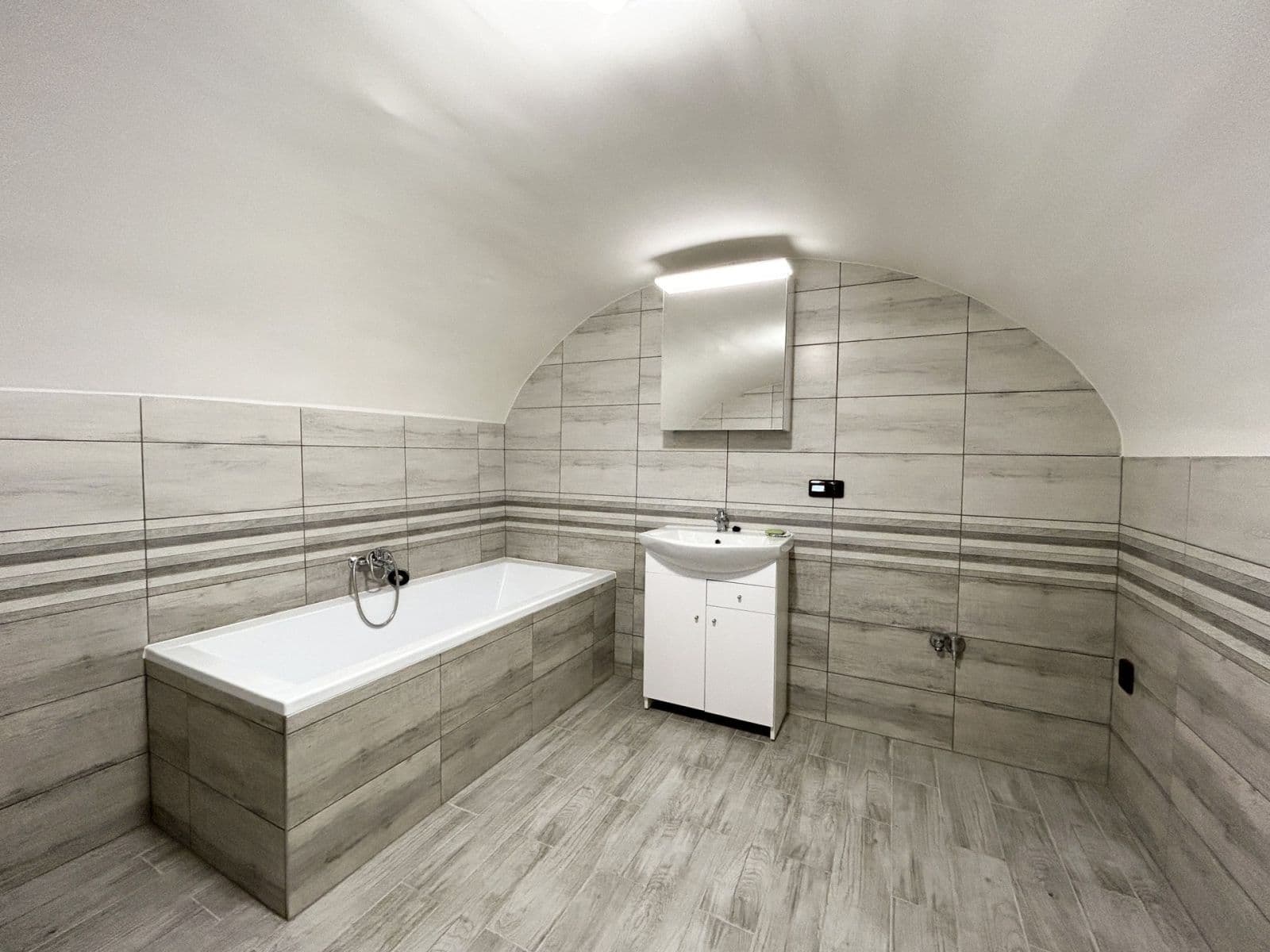 Pronájem bytu 3+1 144 m², Štětí, Ústecký kraj Pronájem bytu 3+1 144 m², Štětí, Ústecký kraj