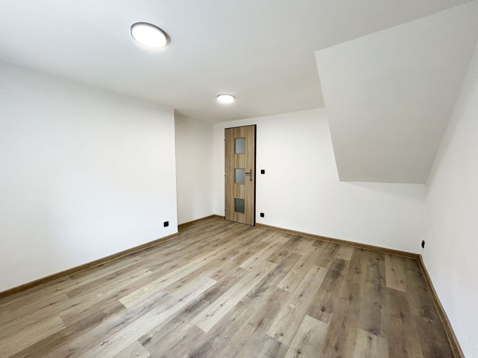 Pronájem bytu 3+1 144 m², Štětí, Ústecký kraj Pronájem bytu 3+1 144 m², Štětí, Ústecký kraj