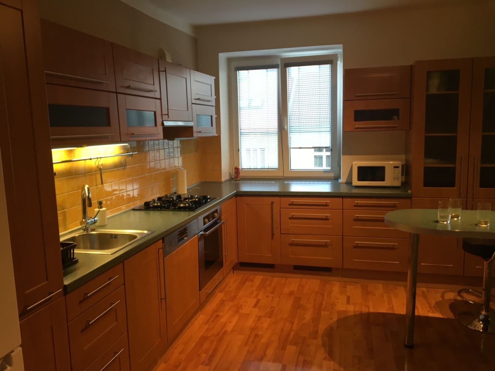 Pronájem bytu 3+kk 96 m², Viklefova, Praha, Praha Pronájem bytu 3+kk 96 m², Viklefova, Praha, Praha