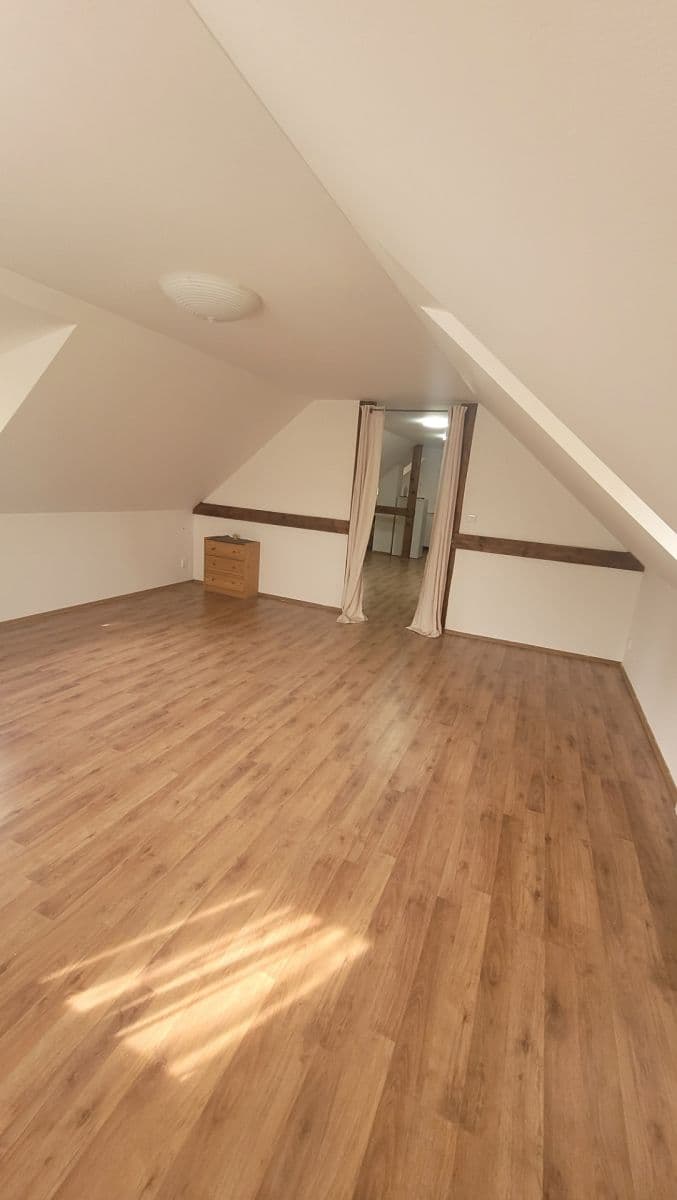 Pronájem bytu 2+kk 89 m², Povltavská, Klecany, Středočeský kraj Pronájem bytu 2+kk 89 m², Povltavská, Klecany, Středočeský kraj