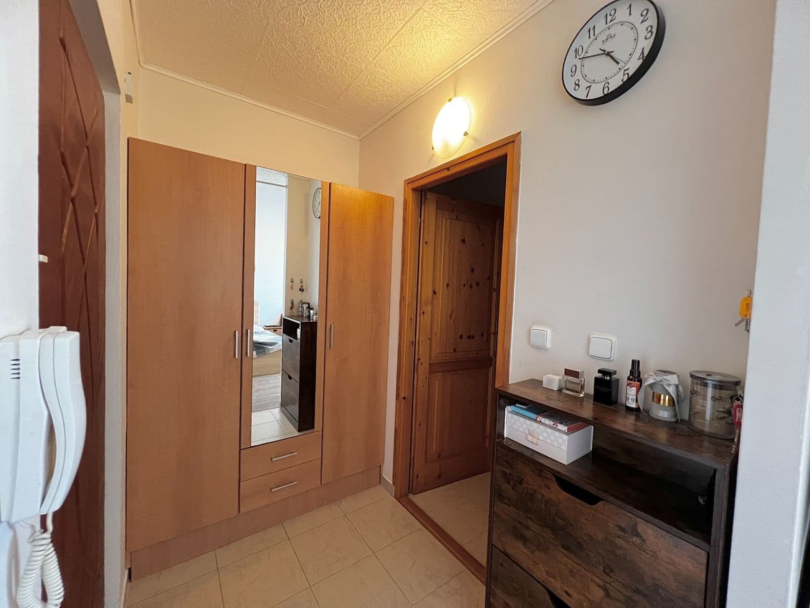 Pronájem bytu 1+kk 30 m², Nádražní, Příbram, Středočeský kraj Pronájem bytu 1+kk 30 m², Nádražní, Příbram, Středočeský kraj