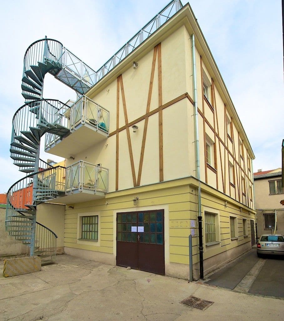 Pronájem bytu 1+kk 24 m², Petrohradská, Praha, Praha Pronájem bytu 1+kk 24 m², Petrohradská, Praha, Praha