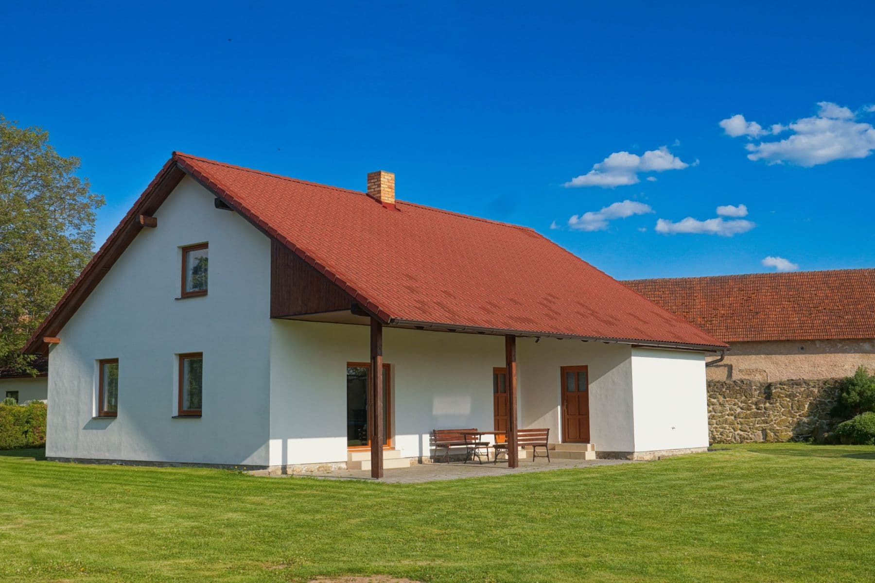 Prodej domu 220 m², pozemek 1.697 m², Nechvalice, Středočeský kraj Prodej domu 220 m², pozemek 1.697 m², Nechvalice, Středočeský kraj