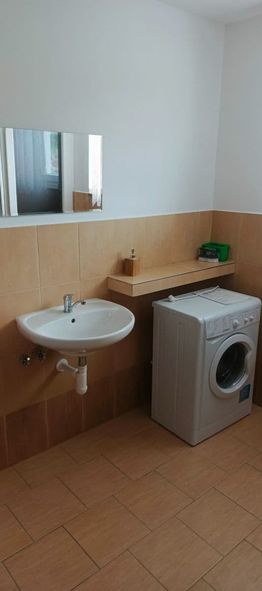 Prodej domu 220 m², pozemek 1.697 m², Nechvalice, Středočeský kraj Prodej domu 220 m², pozemek 1.697 m², Nechvalice, Středočeský kraj