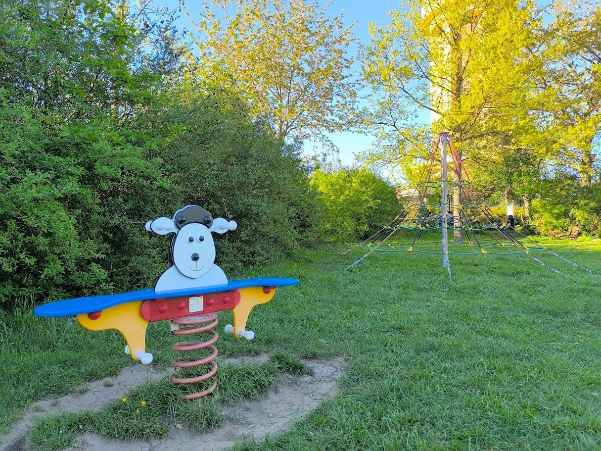 Prodej pozemku 349 m², Kolín, Středočeský kraj Prodej pozemku 349 m², Kolín, Středočeský kraj