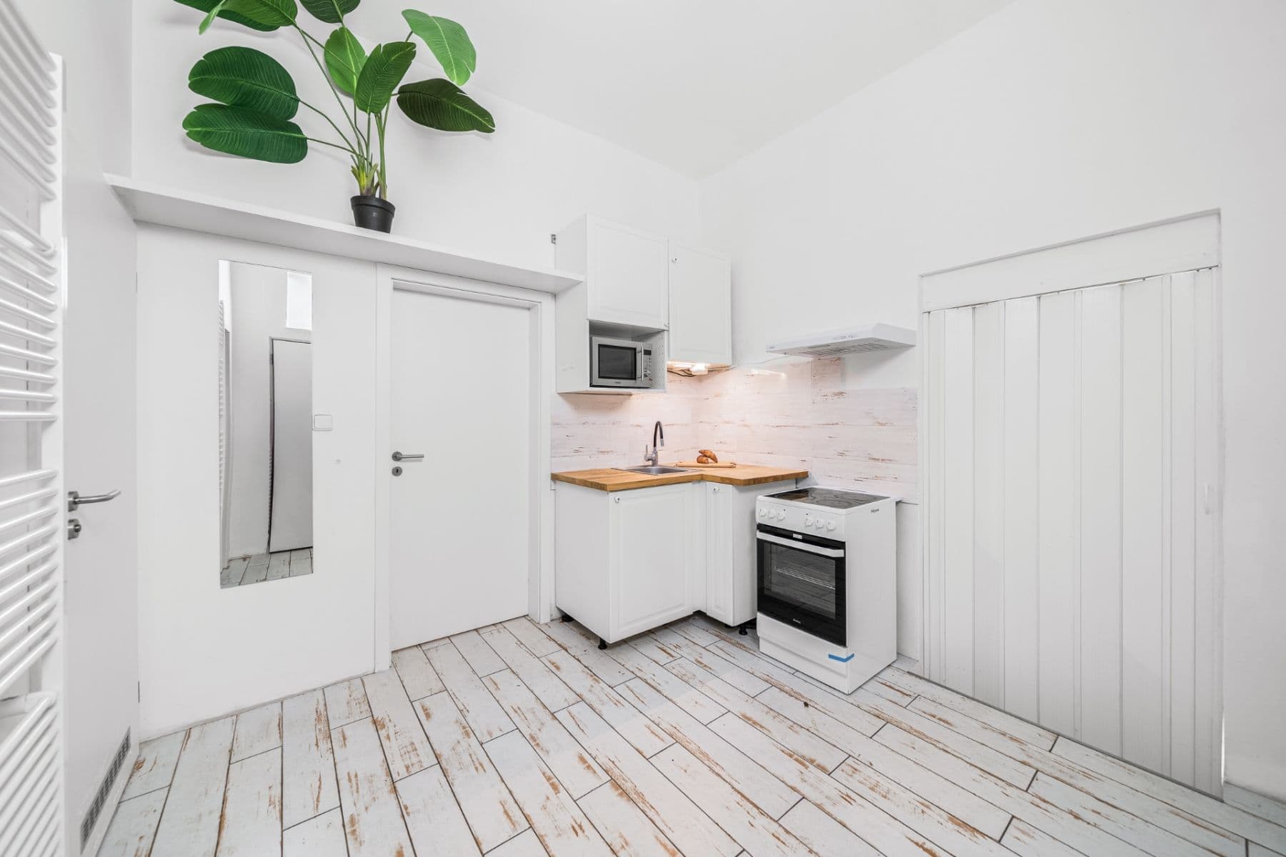 Pronájem bytu 3+kk 65 m², Bělehradská, Praha, Praha Pronájem bytu 3+kk 65 m², Bělehradská, Praha, Praha