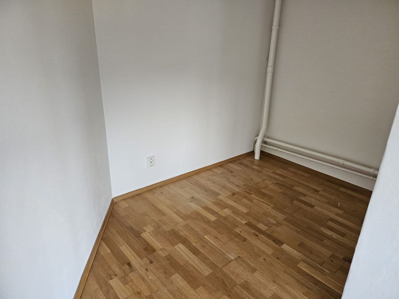 Pronájem bytu 2+1 53 m², Vrchlického, Praha, Praha Pronájem bytu 2+1 53 m², Vrchlického, Praha, Praha