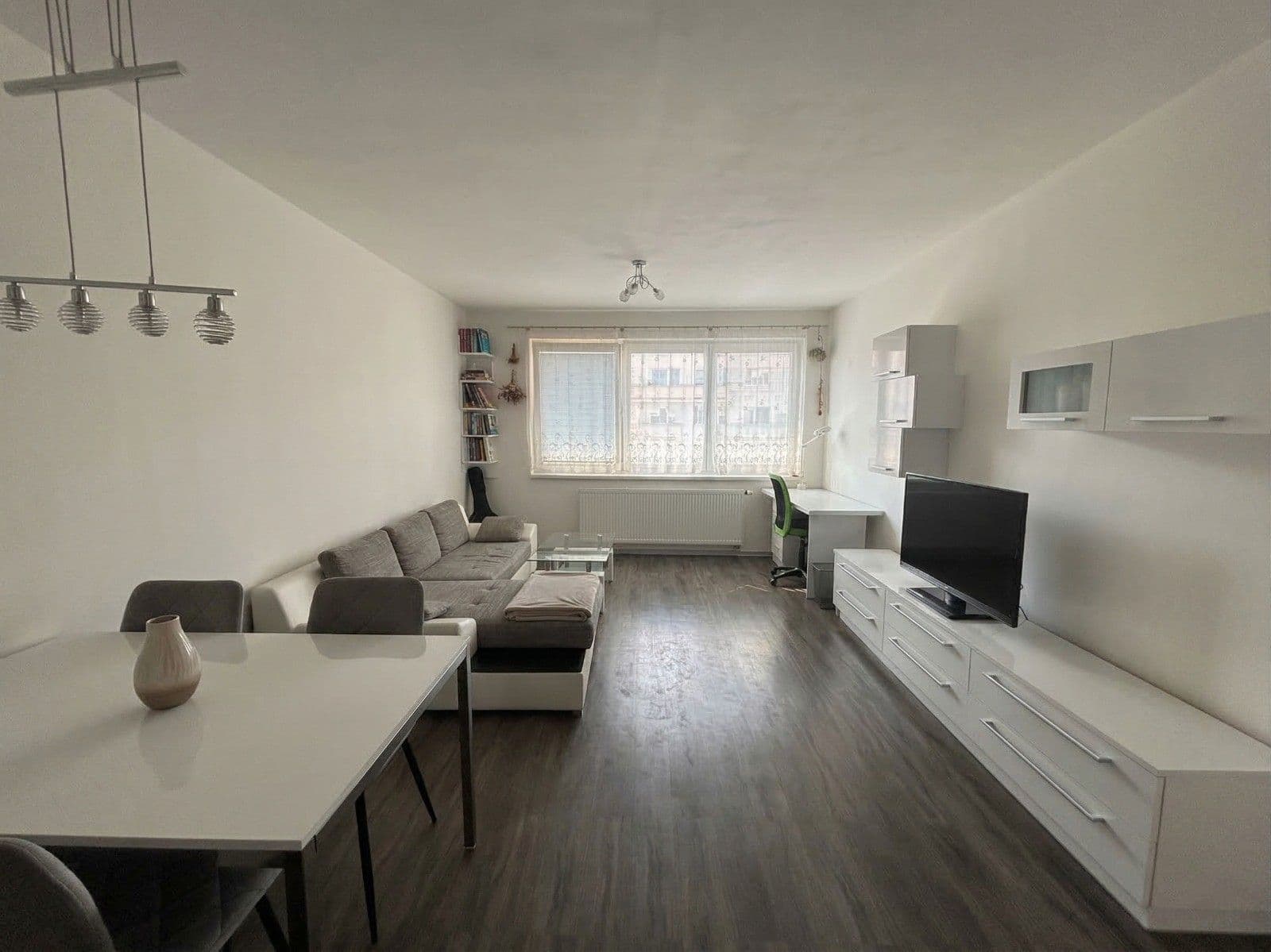 Pronájem bytu 2+kk 54 m², Modenská, Praha, Praha Pronájem bytu 2+kk 54 m², Modenská, Praha, Praha