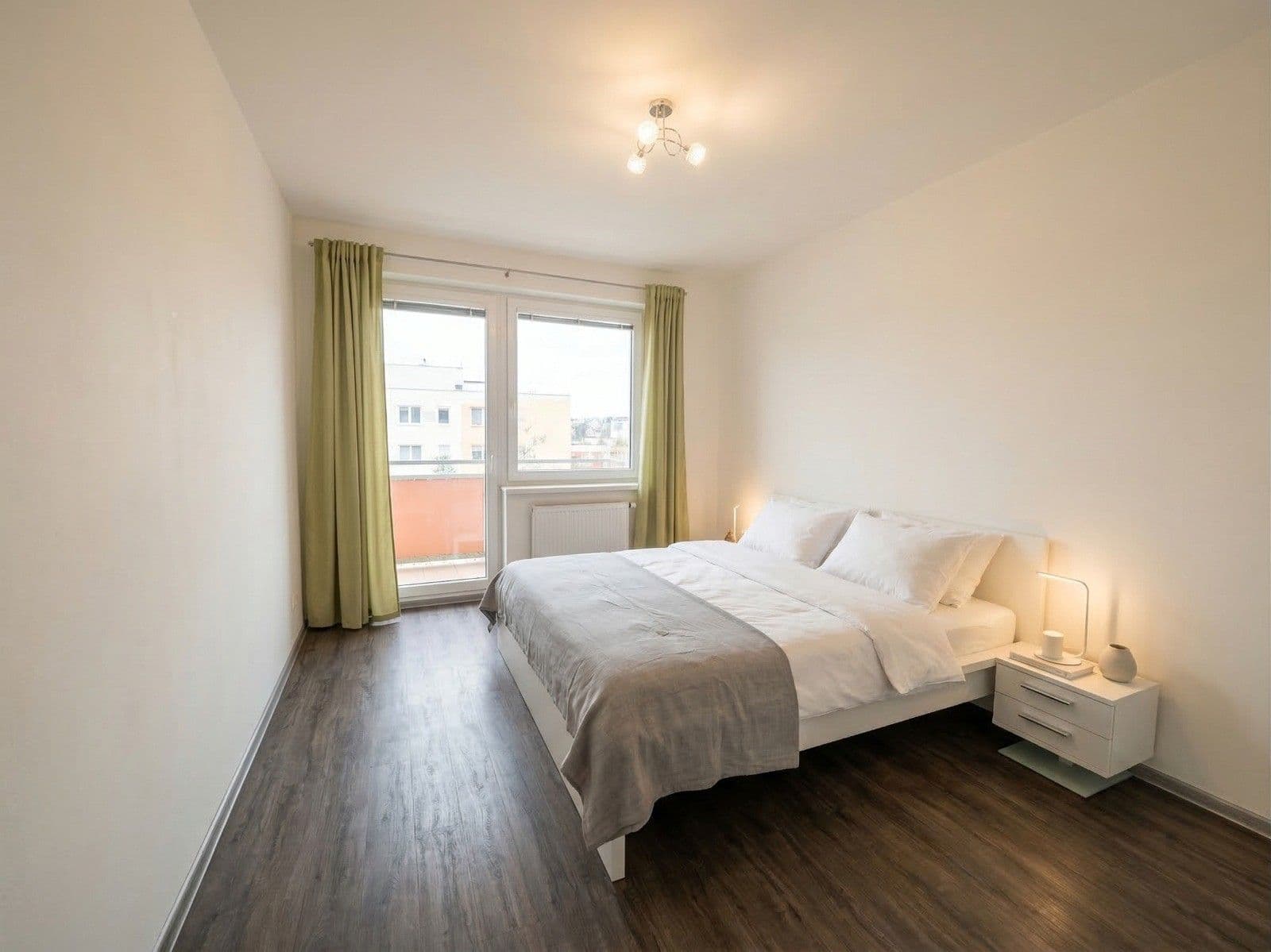 Pronájem bytu 2+kk 54 m², Modenská, Praha, Praha Pronájem bytu 2+kk 54 m², Modenská, Praha, Praha