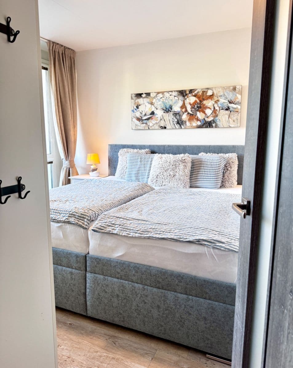 Pronájem bytu 3+1 75 m², Otradovická, Praha, Praha Pronájem bytu 3+1 75 m², Otradovická, Praha, Praha