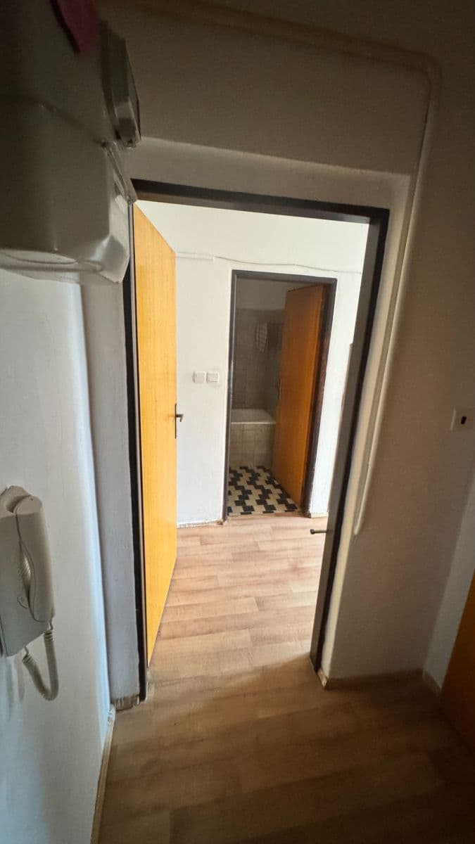 Prodej bytu 1+1 39 m², Víta Nejedlého, Chrudim, Pardubický kraj Prodej bytu 1+1 39 m², Víta Nejedlého, Chrudim, Pardubický kraj