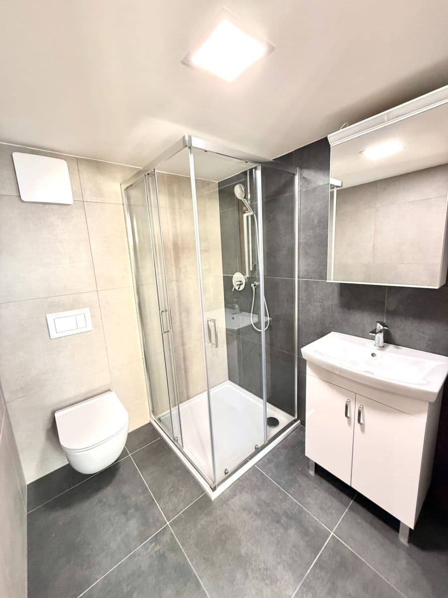 Pronájem bytu 1+kk 17 m², Sokolská, Praha, Praha Pronájem bytu 1+kk 17 m², Sokolská, Praha, Praha