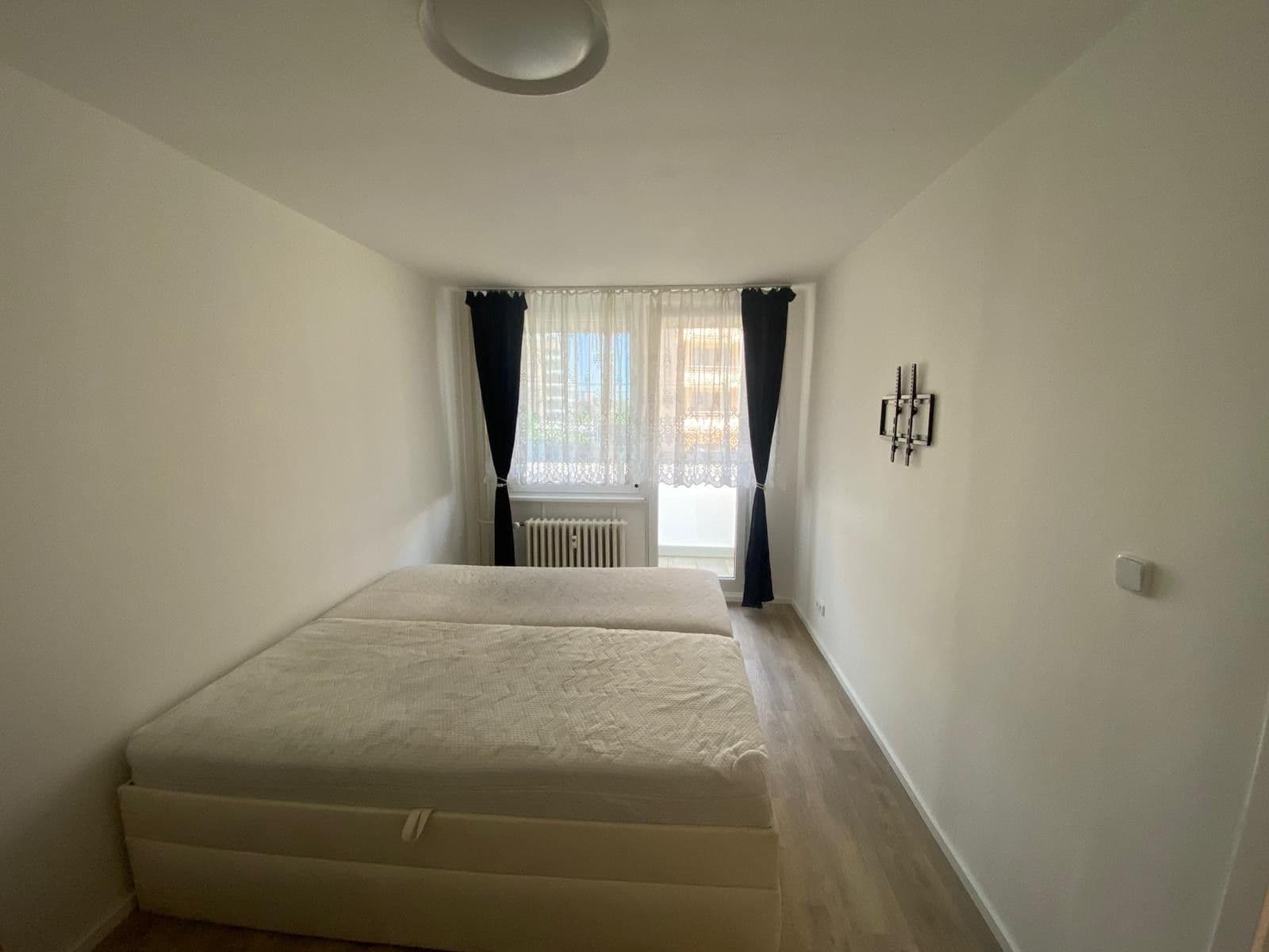 Pronájem bytu 3+kk 65 m², Papírníkova, Praha, Praha Pronájem bytu 3+kk 65 m², Papírníkova, Praha, Praha
