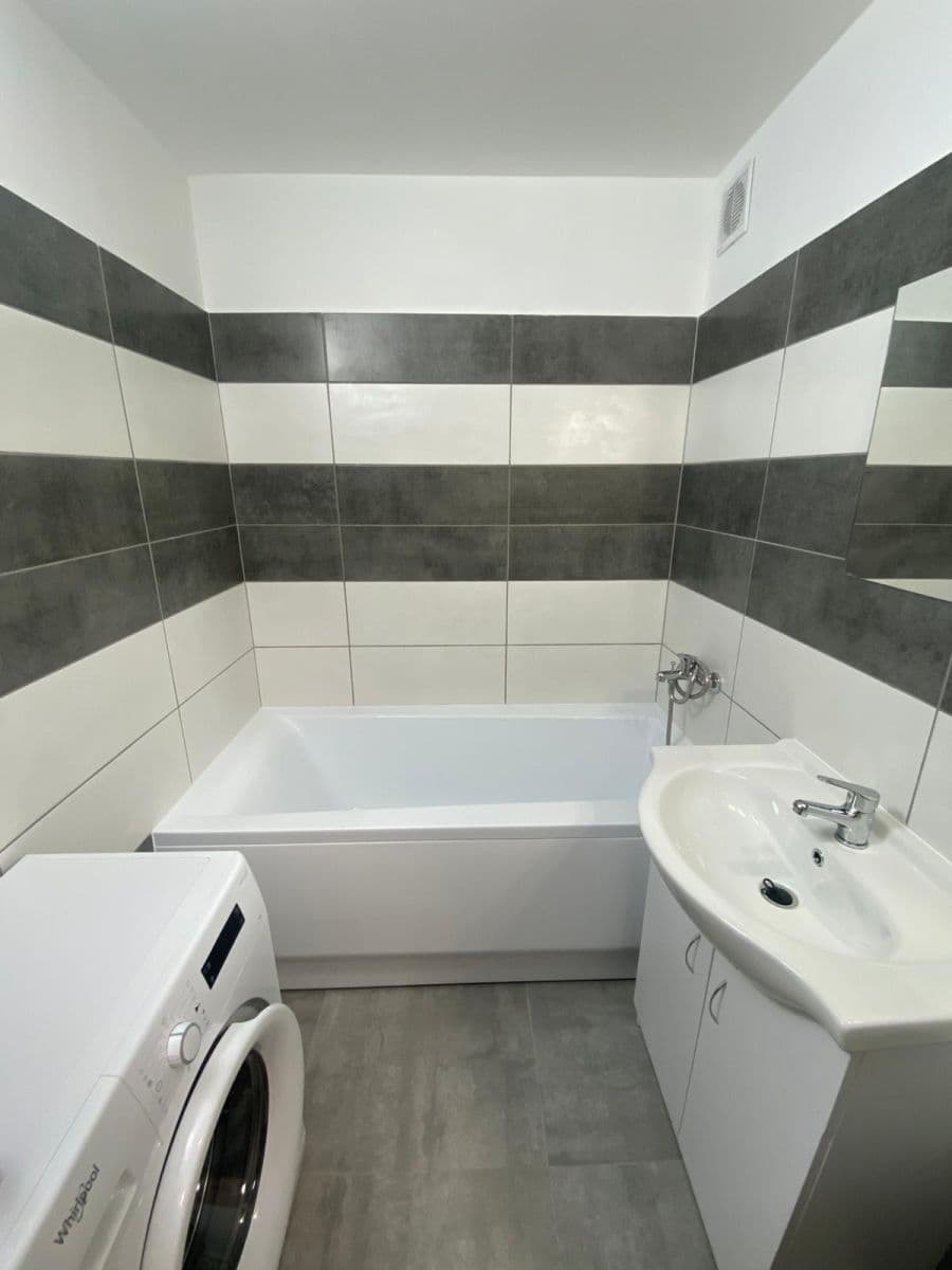 Pronájem bytu 3+kk 65 m², Papírníkova, Praha, Praha Pronájem bytu 3+kk 65 m², Papírníkova, Praha, Praha