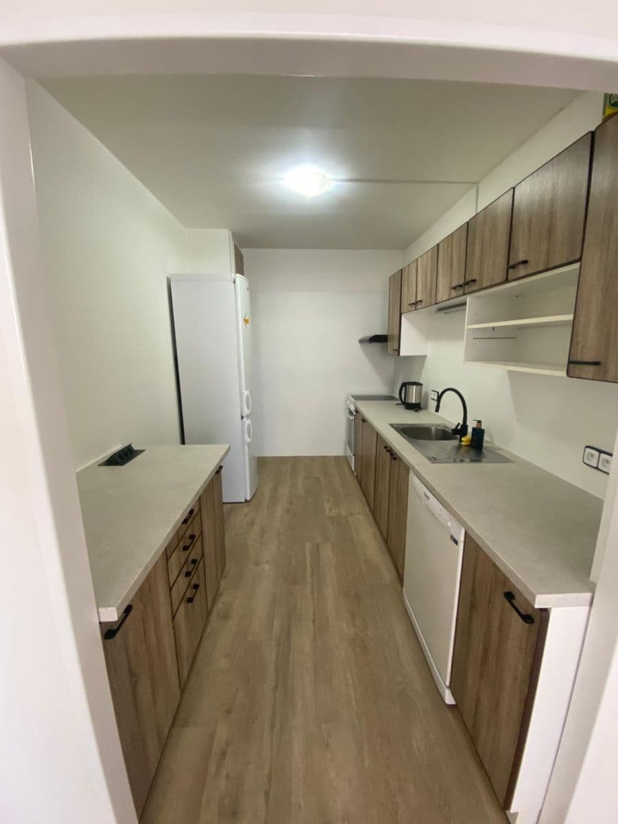 Pronájem bytu 3+kk 65 m², Papírníkova, Praha, Praha Pronájem bytu 3+kk 65 m², Papírníkova, Praha, Praha