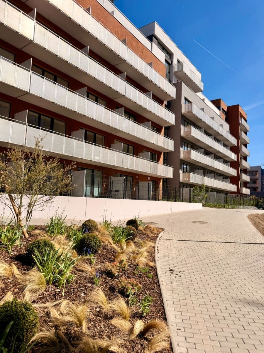 Pronájem bytu 1+kk 38 m², Kabešova, Praha, Praha Pronájem bytu 1+kk 38 m², Kabešova, Praha, Praha