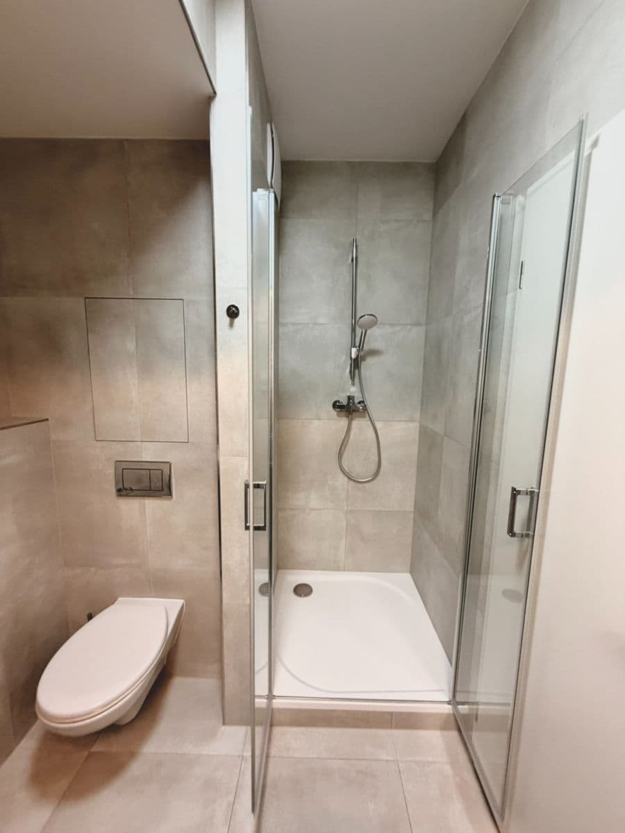 Pronájem bytu 1+kk 38 m², Kabešova, Praha, Praha Pronájem bytu 1+kk 38 m², Kabešova, Praha, Praha