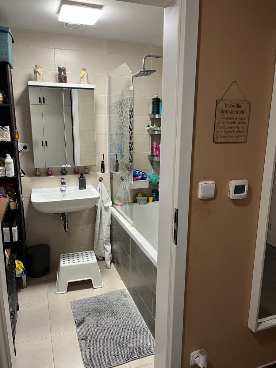 Pronájem bytu 3+kk 80 m², Ke Kříži, Praha, Praha Pronájem bytu 3+kk 80 m², Ke Kříži, Praha, Praha