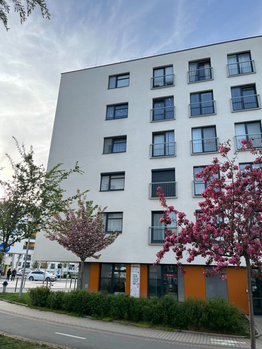 Pronájem bytu 3+kk 80 m², Ke Kříži, Praha, Praha Pronájem bytu 3+kk 80 m², Ke Kříži, Praha, Praha