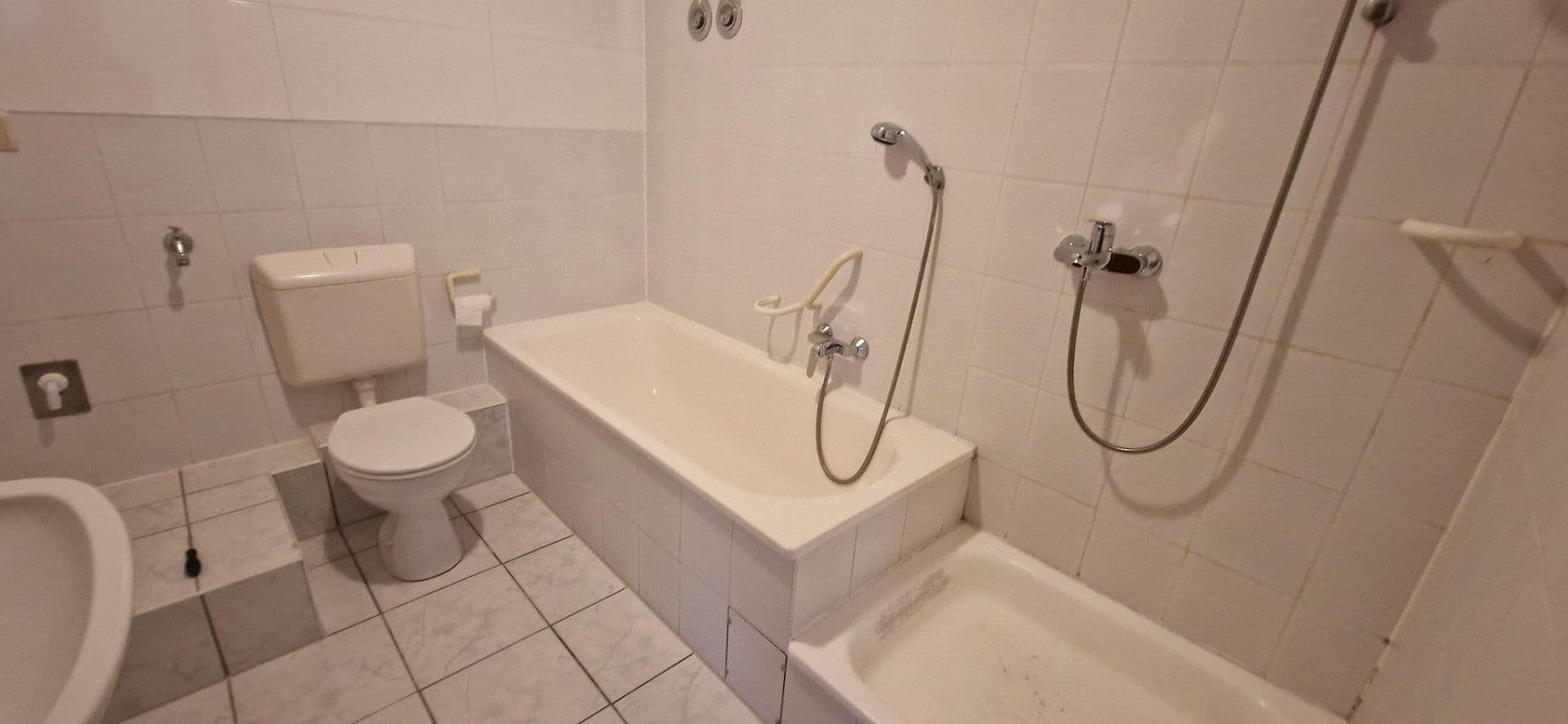 Pronájem bytu 3+1 91 m², Krumme Straße 14, Stadthagen, Dolní Sasko Pronájem bytu 3+1 91 m², Krumme Straße 14, Stadthagen, Dolní Sasko