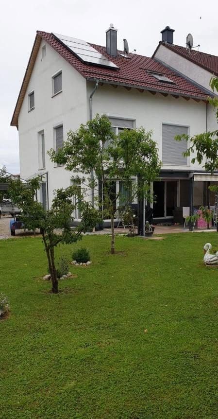 Prodej domu 176 m², pozemek 654 m², Mering, Bavorsko Prodej domu 176 m², pozemek 654 m², Mering, Bavorsko