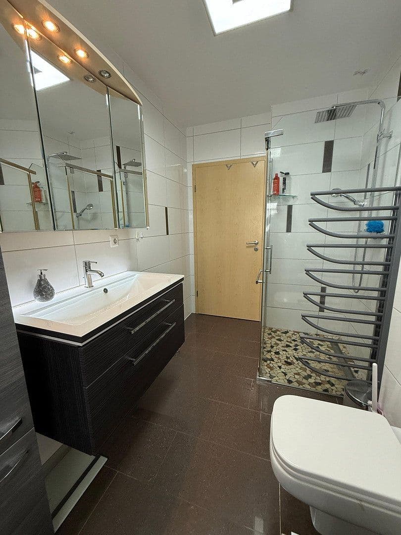 Prodej domu 176 m², pozemek 654 m², Mering, Bavorsko Prodej domu 176 m², pozemek 654 m², Mering, Bavorsko