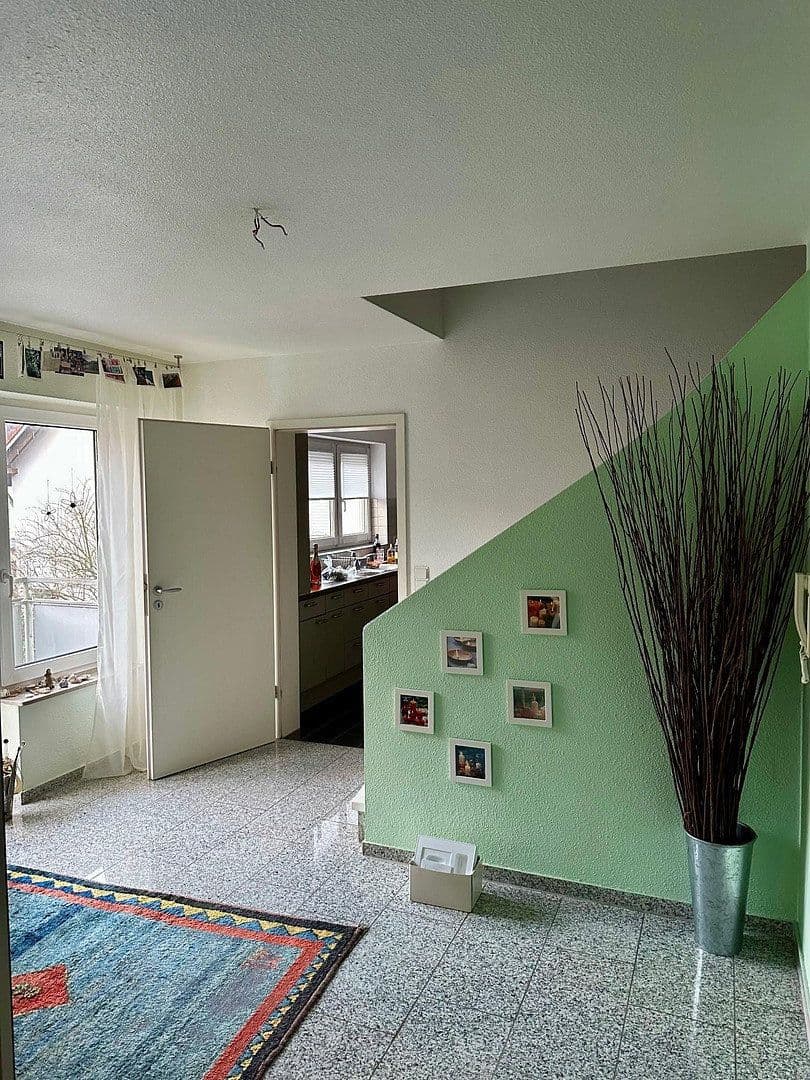 Prodej domu 173 m², pozemek 748 m², Jahnstraße 4/1, Markgröningen, Bádensko-Württembersko Prodej domu 173 m², pozemek 748 m², Jahnstraße 4/1, Markgröningen, Bádensko-Württembersko
