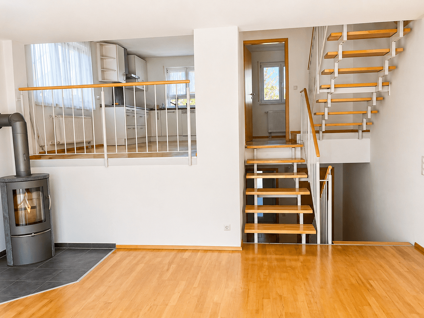 Prodej domu 158 m², pozemek 252 m², Mössingen, Bádensko-Württembersko Prodej domu 158 m², pozemek 252 m², Mössingen, Bádensko-Württembersko