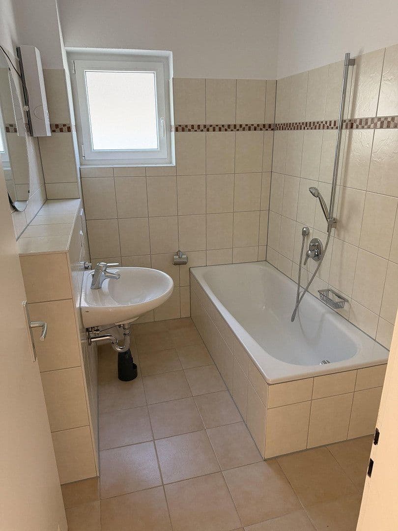 Pronájem bytu 3+1 70 m², D‘Estherstr.4, Vallendar, Porýní-Falc Pronájem bytu 3+1 70 m², D‘Estherstr.4, Vallendar, Porýní-Falc