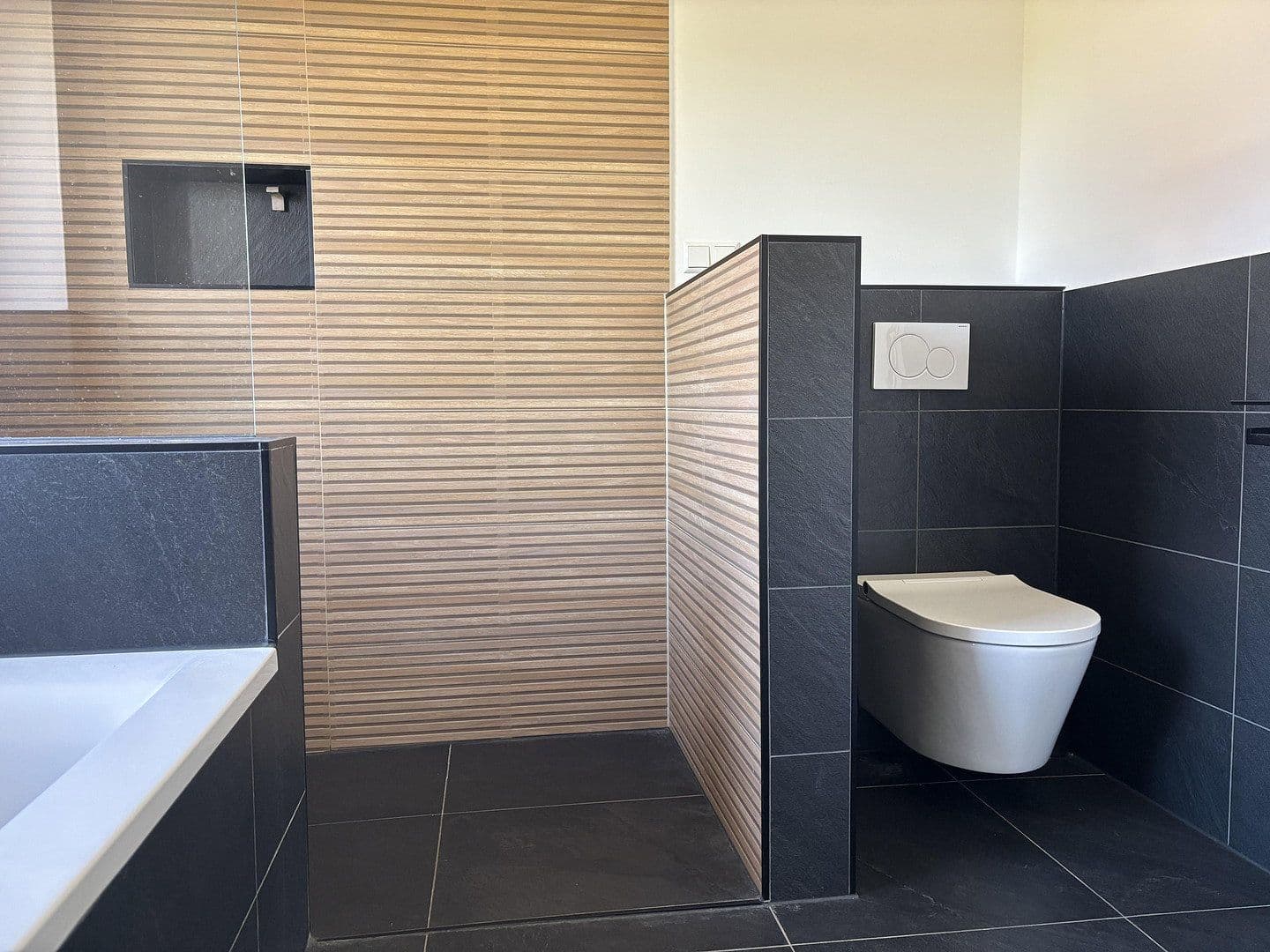 Prodej domu 120 m², pozemek 380 m², Berlin, Berlín Prodej domu 120 m², pozemek 380 m², Berlin, Berlín